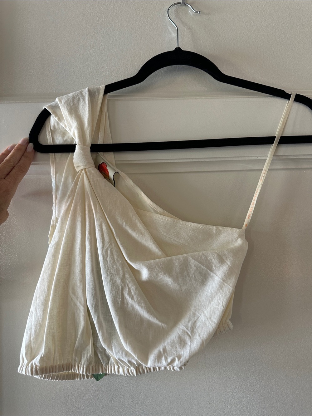 Farm Rio Cream One-Shoulder Knot Detail Crop Top